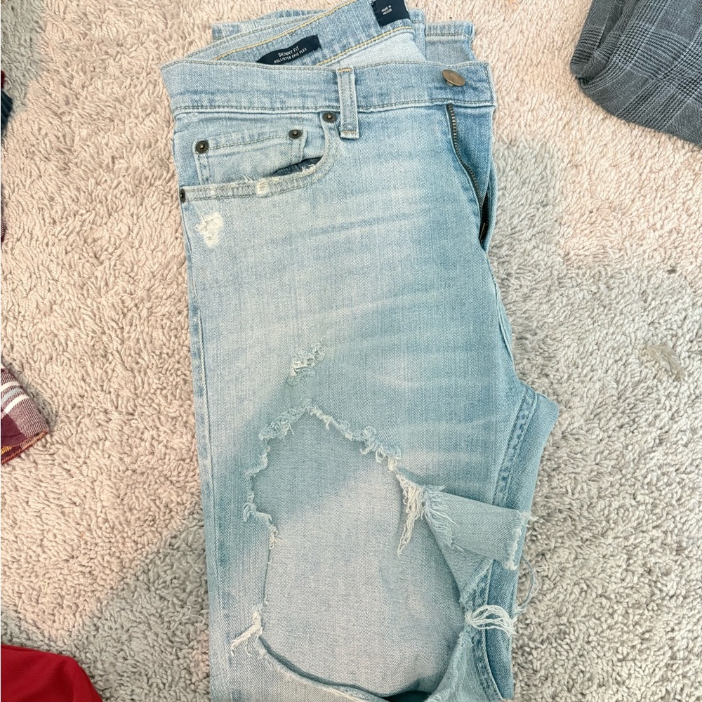 Hollister Light Wash Ripped Skinny Jeans
